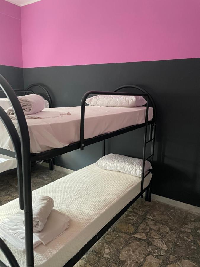 Alexander Hostel Naples Luaran gambar
