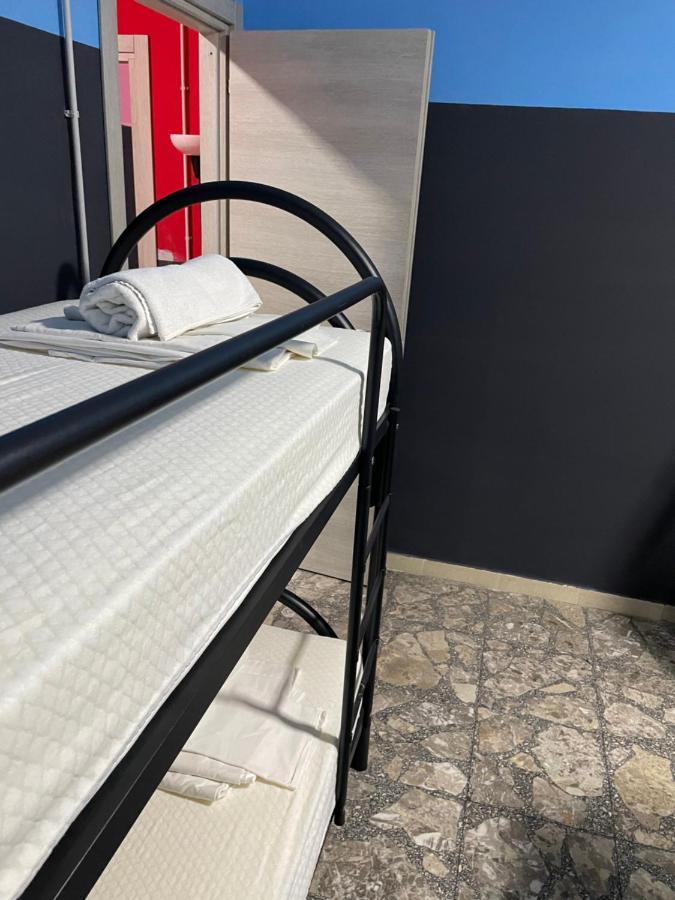 Alexander Hostel Naples Luaran gambar