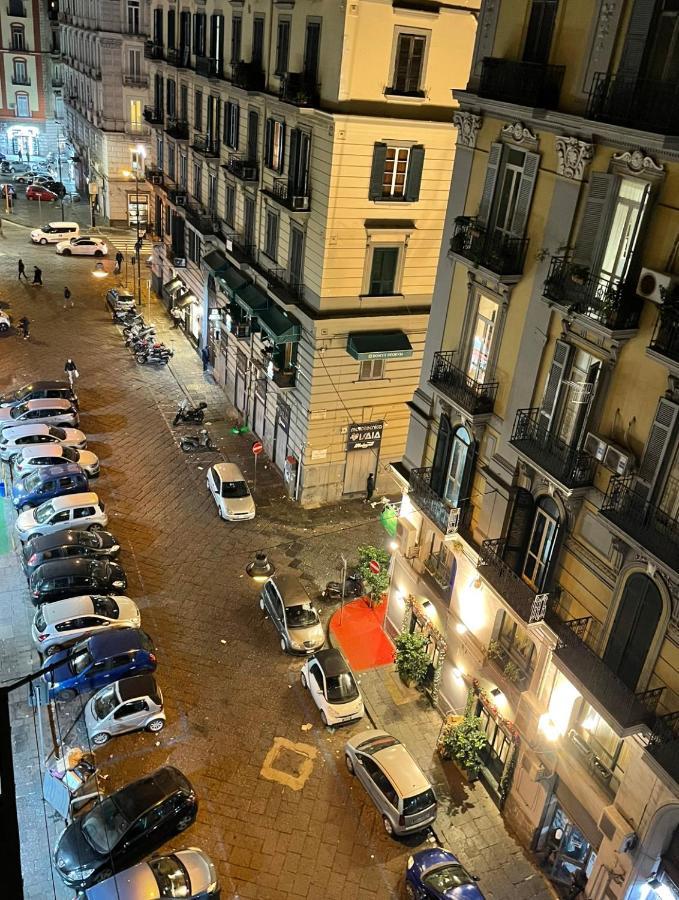 Alexander Hostel Naples Luaran gambar
