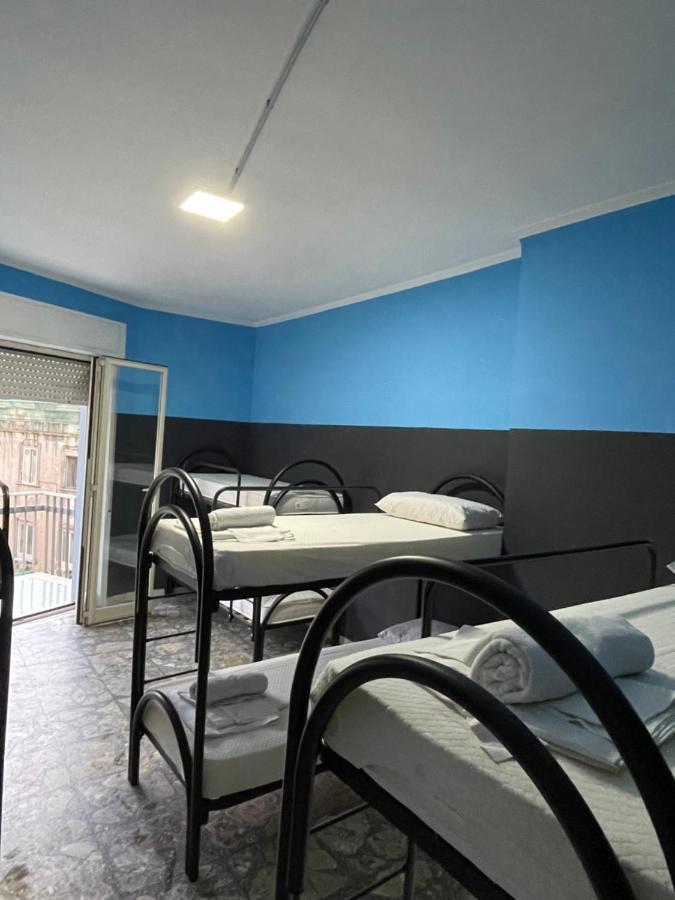 Alexander Hostel Naples Luaran gambar