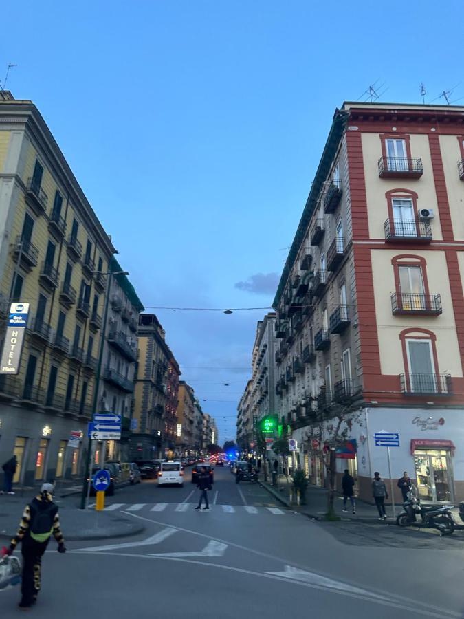 Alexander Hostel Naples Luaran gambar
